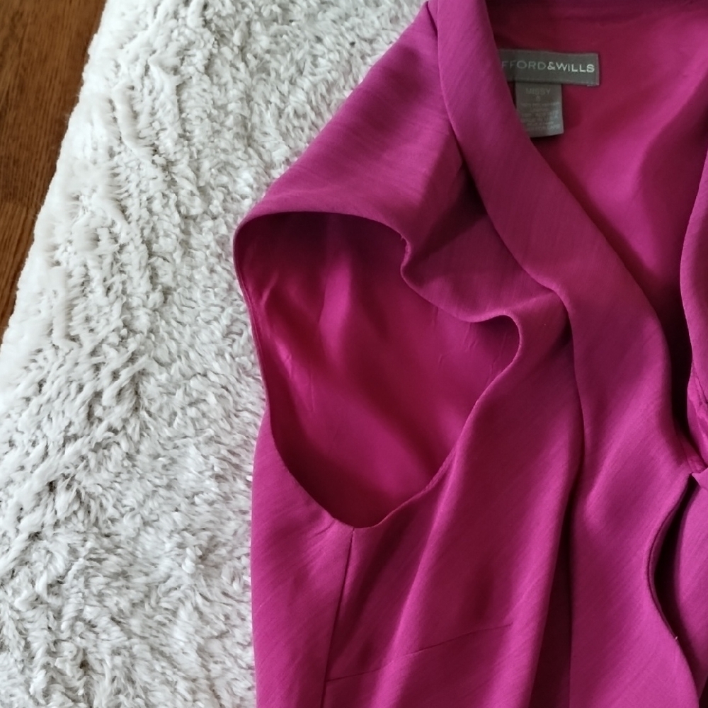 Clifford And Willis Sleeveless Magenta Dress - Picture 13 of 15